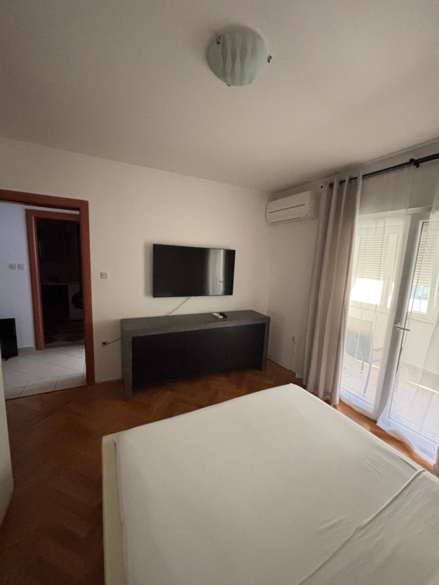 Mladeng Apartman