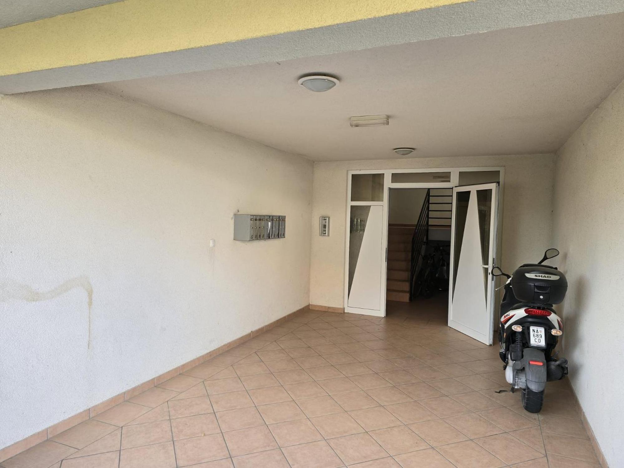 Mladeng Apartment *