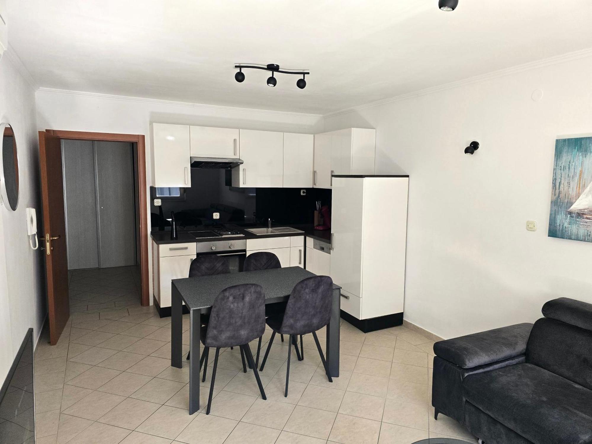 Mladeng Apartment